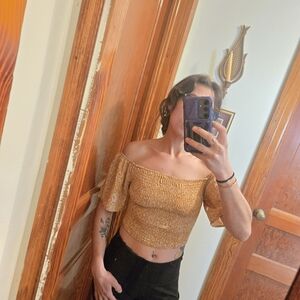 Live To Be Spoiled Women's Off-Shoulder Gold/white Top